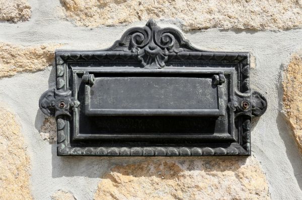 Stone Mailbox Repair in Brentwood